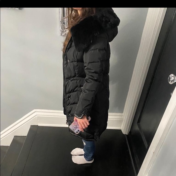 Black quilted down jacket with fur hood - Picture 3 of 6